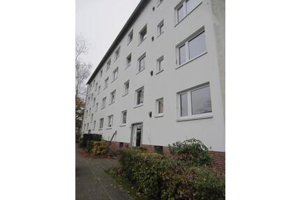 Gemütliche Wohnung mit Balkon und frischer Renovierung - Schwarzenbek