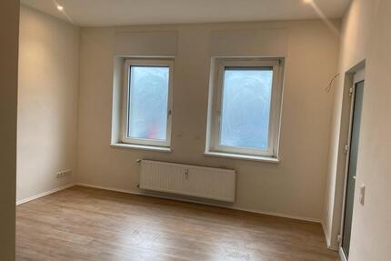 Modernisierte Erdgeschosswohnung mit 2 Zimmern – Erstbezug - Duisburg Essenberg