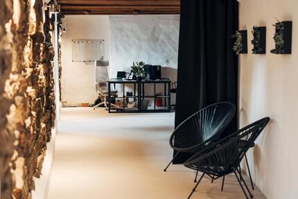 Arbeitsplatz im Gemeinschaftsbüro UFER KOLLEKTIV - Kempten (Allgäu)