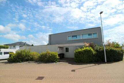 Haus zum Mieten in Dormagen 2.400,00 € 207 m²