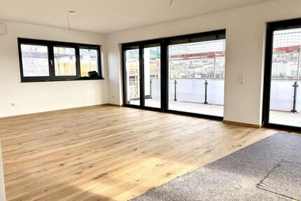 Exklusive, offen geschnittene Wohnung mit 3 Schlafzimmern, Balkon und Donaublick! - Passau Maierhof