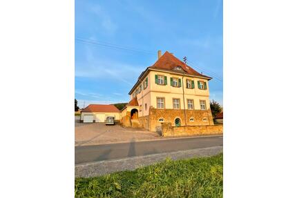 Einfamilienhaus mit Geschäfts Hobby Räumlichkeiten - Steinbach am Donnersberg