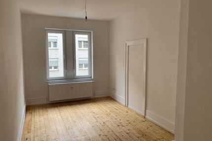 NEU - hochwertige 2-Zimmer Wohnung in schönem sanierten Altbau mit Balkon - Karlsruhe Mühlburg
