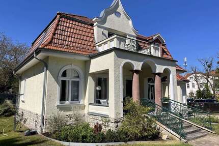 Haus zum Kaufen in PetershagenEggersdorf 999.000,00 € 193 m² - Petershagen/Eggersdorf