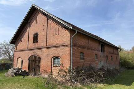 Haus zum Kaufen in Kuckssee OT Puchow 99.000,00 € 300 m²