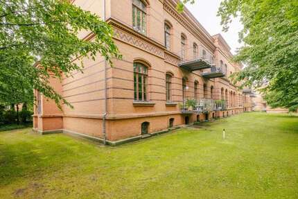 Wohnung zum Kaufen in Potsdam 267.000,00 € 53.06 m²