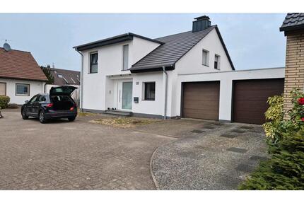 Freistehendes Einfamilienhaus in gefragter Lage - Duisburg Rheinhausen