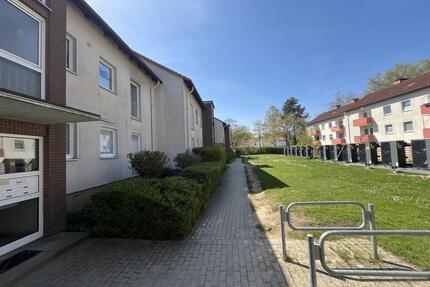 Helle 3 Zimmer-Wohnung mit Balkon im Erdgeschoss - Ratzeburg