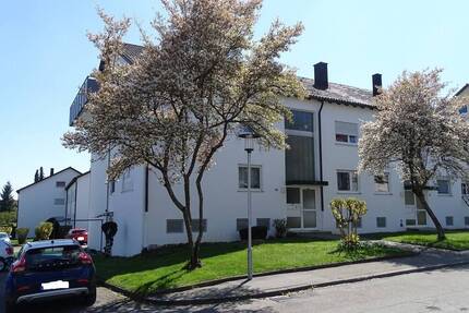 Familienfreundliche 4 Zimmer Wohnung mit Balkon und Garage - sofort frei! - Villingen-Schwenningen