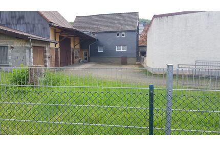 Provisionsfrei* Charmante Hofreite mit Scheune und Garage in Ranstadt - OT