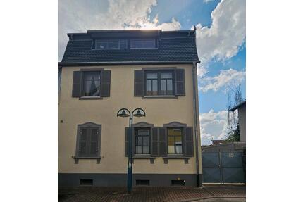 Charmante 2.5 Zimmer Albauwohnung in Hockenheim - ab 1.7.2026