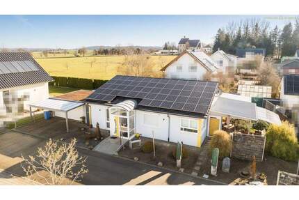 Wohnen auf einer Ebene: Moderner Bungalow mit Garage & Grundstück in Pfullendorf