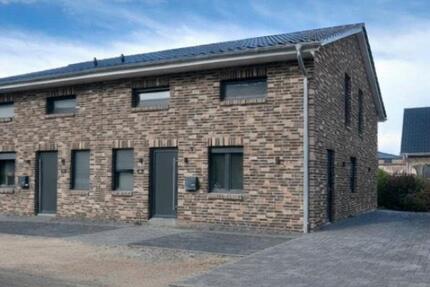 Moderne Doppelhaushälfte 140 qm mit Carport in 27356 Rotenburg - Rotenburg (Wümme)