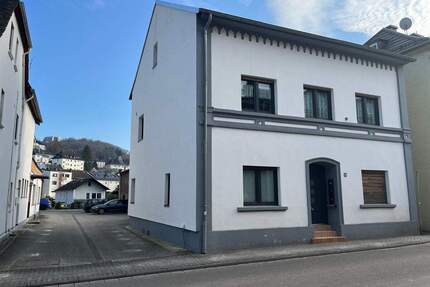 Gut gelegene Erdgeschosswohnung und Garage - Bad Ems