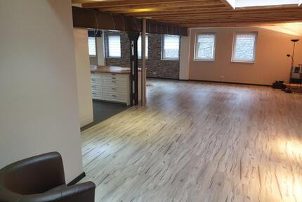 34 ZimmerWintergarten, Bad, Gäste-WC, Einbauküche mit Esstisch - Gütersloh