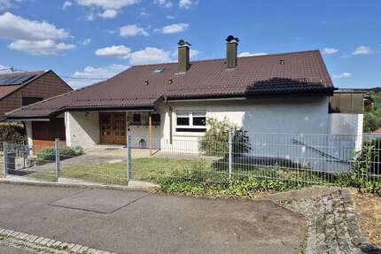 Haus zum Kaufen in Albershausen 480.000,00 € 142.41 m²