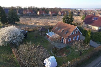 Provisionsfrei* Schönes Niedrigenergiehaus in WerderHavel mit großem Grundstück - Werder (Havel)