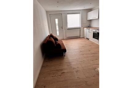 Möbliertes 1 Zimmer Appartement (nur an Wochenende-Heimfahrer) - Hofheim am Taunus