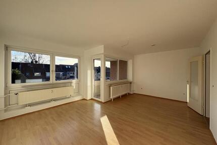 Gemütliche 3-Zimmer-Wohnung mit Balkon in Surheide - Bremerhaven Schiffdorferdamm