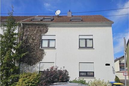 AB SOFORT | Duplex-Mietwohnung in VölklingenHeidstock