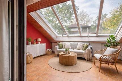 4-Zimmer-Dachgeschosswohnung in ruhiger Lage nahe Spandauer Forst - Berlin / Hakenfelde