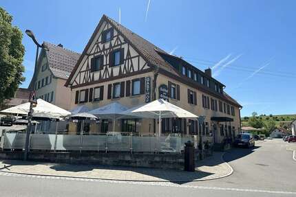 Haus zum Kaufen in Münsingen Auingen 495.000,00 € 354.22 m² - Münsingen / Auingen
