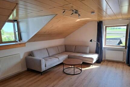 Helle schöne 2,5 Zimmer Wohnung zu vermieten - Burgkirchen an der Alz