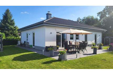 Ruhe. Raum. Effizienz. Neuwertiger Bungalow auf dem Land. - Windsberg