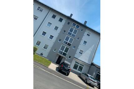 3 Zimmer Wohnung mit Balkon und Einbauküche - Amberg