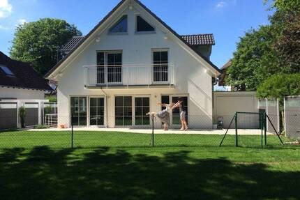 Top-energetisches Einfamilienhaus in idyllischer Waldrand-Lage mit Platz für die ganze Familie - München Trudering-Riem
