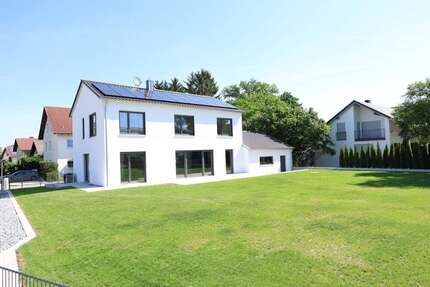 Haus zum Kaufen in Manching 1.235.000,00 € 190 m²
