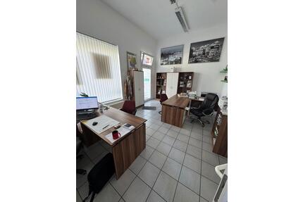 Gewerbefläche zu vermieten - 650,00&nbsp;EUR Kaltmiete, ca.&nbsp; 80,00&nbsp;m&sup2; in Stadthagen (PLZ: 31655)