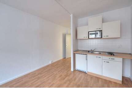 Wohnung zum Mieten in Halle 443,00 € 36.92 m²