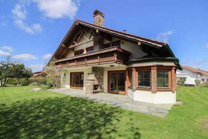 Haus zum Kaufen in Altusried 815.000,00 € 335.1 m²