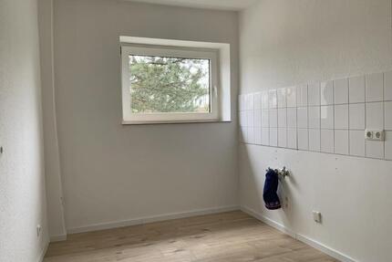 Frisch renovierte 2-Zimmer-Wohnung mit großzügigem Balkonl - Gelsenkirchen Gelsenkirchen-Nord