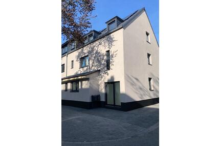 Kernsanierte 2-Zimmer-Wohnungen in Mannheim-Neckarau zu vermieten