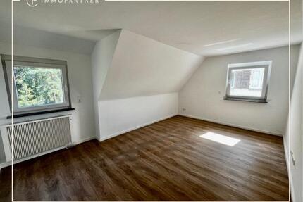 Kernsanierte 3-Zimmer DG-Wohnung mit moderner Ausstattung - Korntal-Münchingen