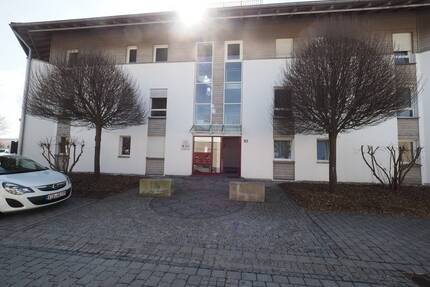 Sonnige Dachterrassenwohnung mit Wohlfühlcharakter in Gerzen