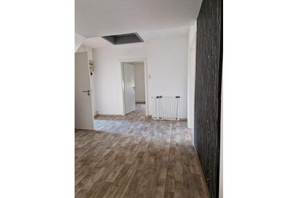 Wietzen, Ortsrand: gut geschnittene helle 3 ZB-Wohnung