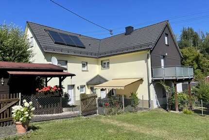 Haus zum Kaufen in Freudenberg 285.000,00 € 237 m²
