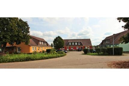 Helle renovierte 3-Raum-Wohnung mit Garten in ruhiger Wohnanlage - Dömitz