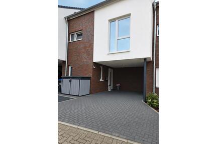 Modernes KfW55-Reihenhaus - 750.000,00&nbsp;EUR Kaufpreis, ca.&nbsp; 136,00&nbsp;m&sup2; in Henstedt-Ulzburg (PLZ: 24558)