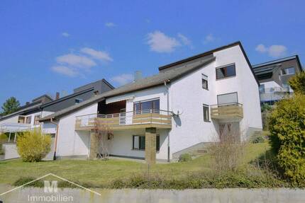 Einfamilienhaus mit besonderer Architektur und hohem Modernisierungpotenzial in sonniger Lage - Greding