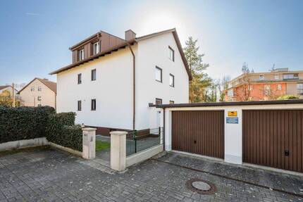 AIGNER - Sehr gepflegtes Dreifamilienhaus mit Entwicklungspotenzial - Unterschleißheim Hollern