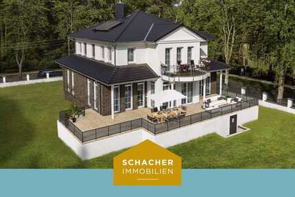 Haus zum Kaufen in Falkensee 995.000,00 € 225 m²