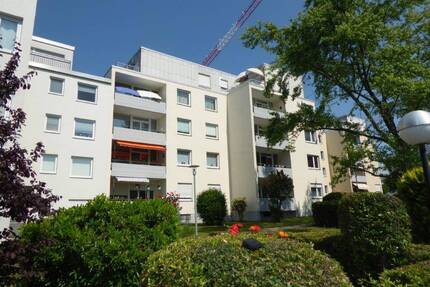 Entzückende, kleine Penthouse-Wohnung in begehrter Wohnlage. - Friedrichsdorf Seulberg