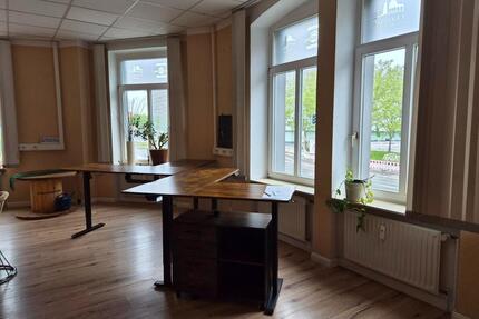 Büroflächen in guter Innenstadtlage mit Fahrstuhl zu vermieten - Erfurt