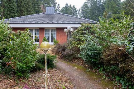Großzügiges Einfamilienhaus mit Wintergarten, Pool und Kamin - Buchholz in der Nordheide