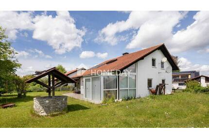 Wohnen mit Wohlfühlcharakter - gepflegtes Einfamilienhaus mit Wintergarten und großem Gartenparadies - Dietmannsried