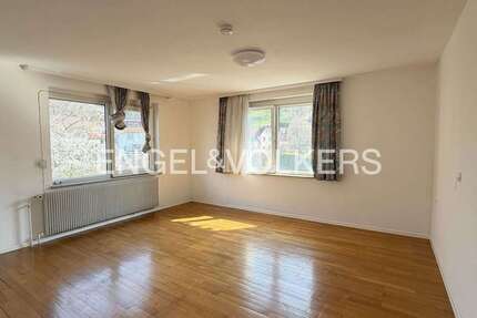 Wohnung zum Kaufen in Reutlingen-Bronnweiler 245.000,00 € 163 m²